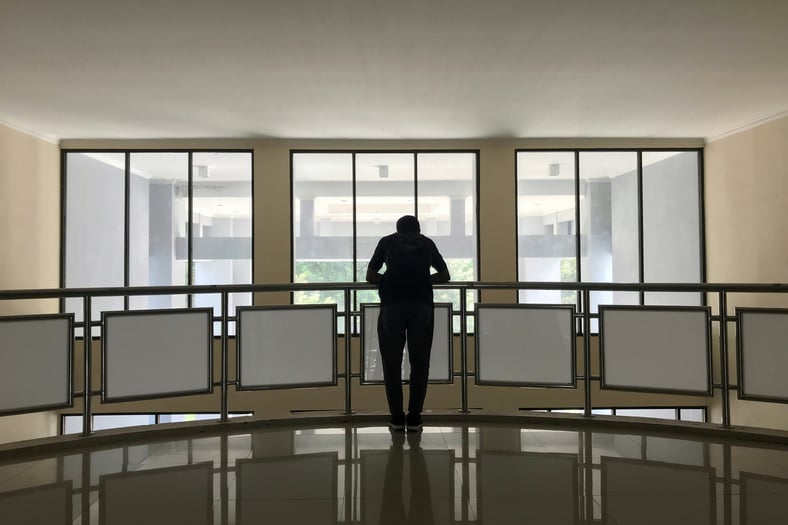 How Insurance Agents Can Help Businesses Navigate the Risks of Layoffs